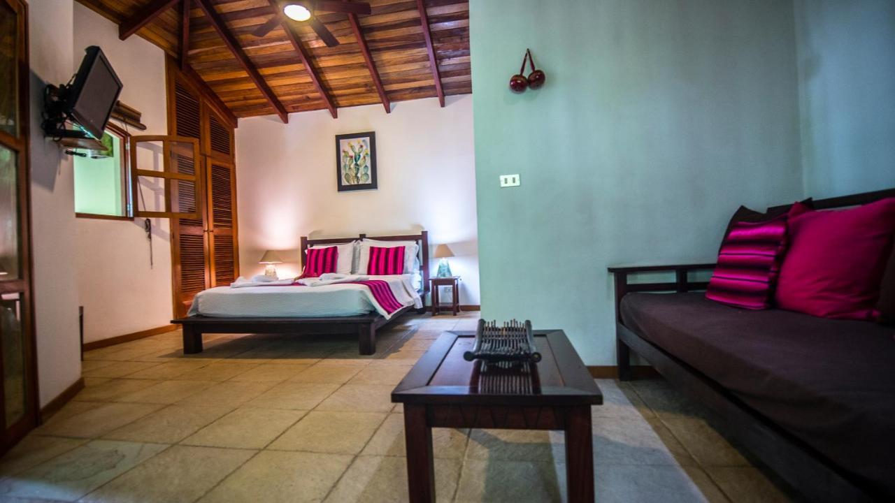 El Pequeno Gecko Hotel Samara