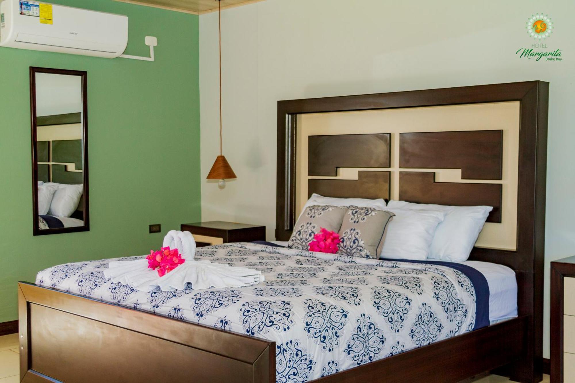 Hotel Margarita And Tour Operator Drake Bay