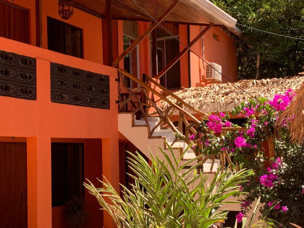 Front Bahia Hotel 2*