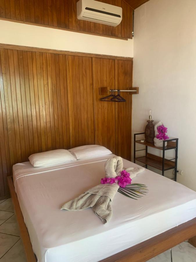 Front Bahia Hotel