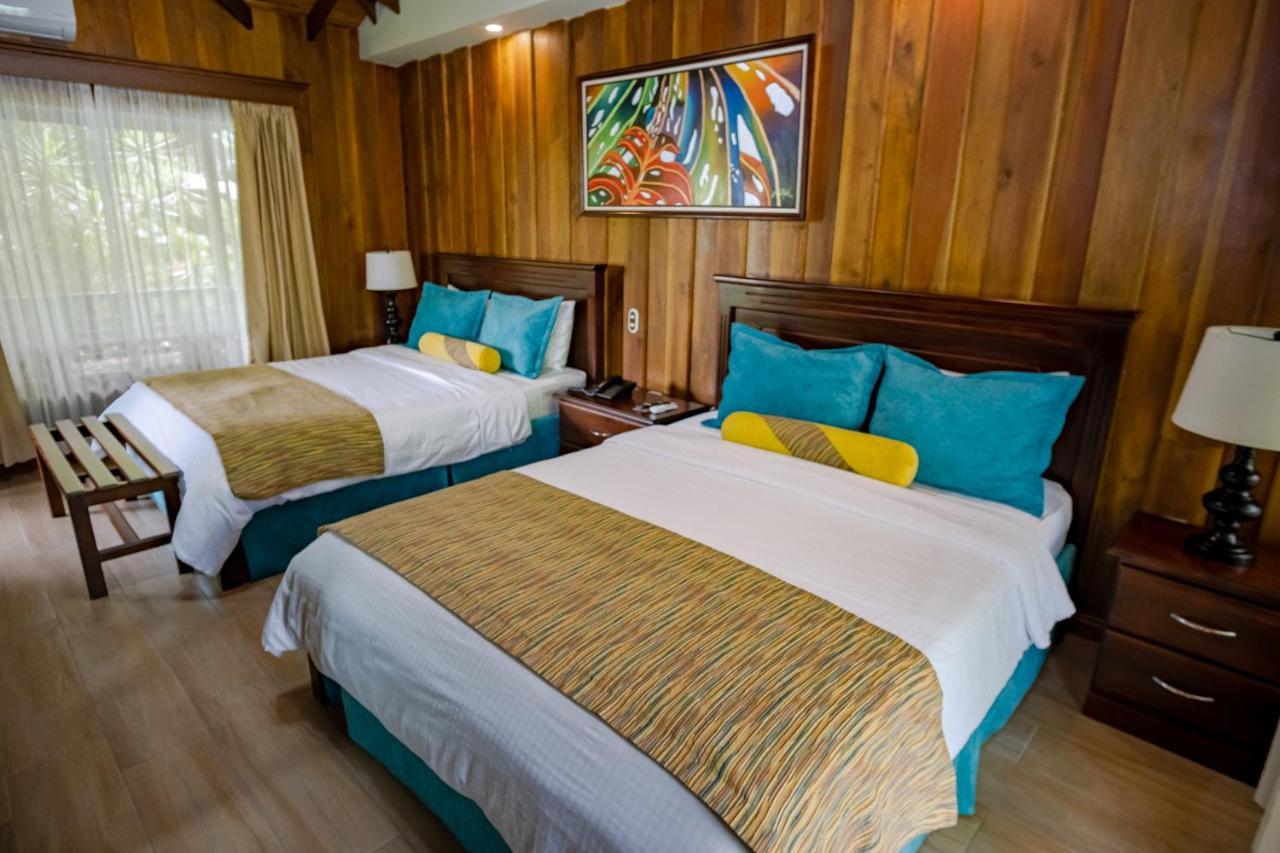 Lomas Del Volcan Hotel