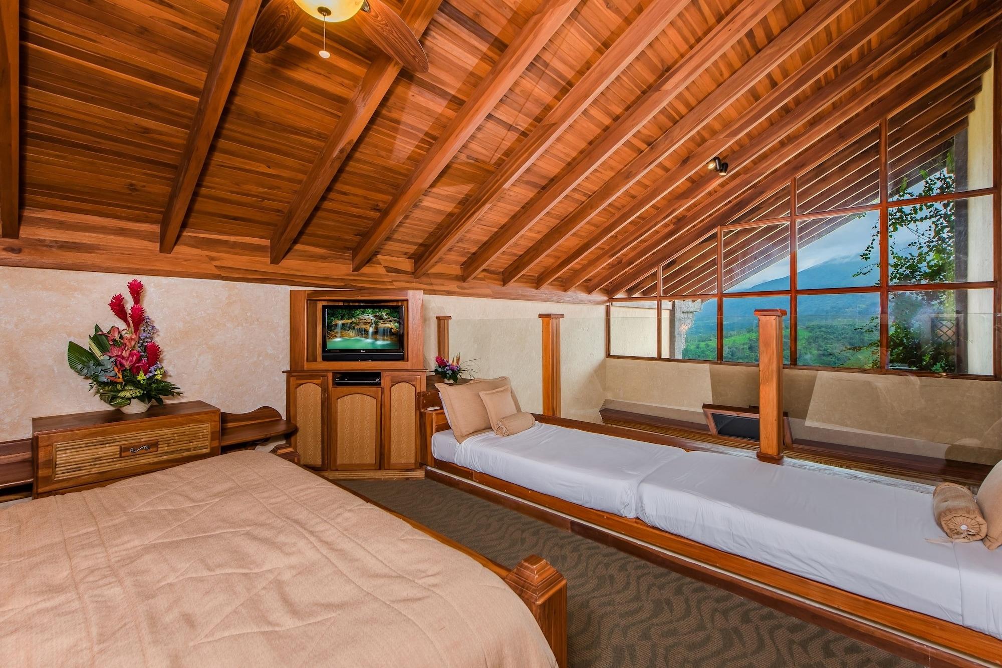 The Springs & Spa At Arenal Resort 5*