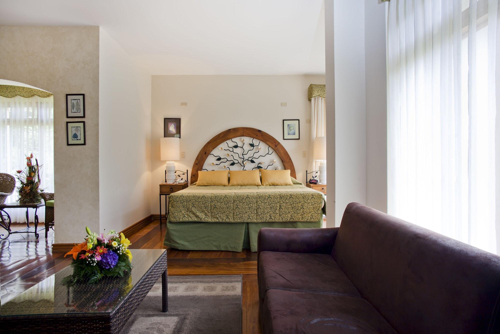 El Rodeo Boutique & Steakhouse 4*