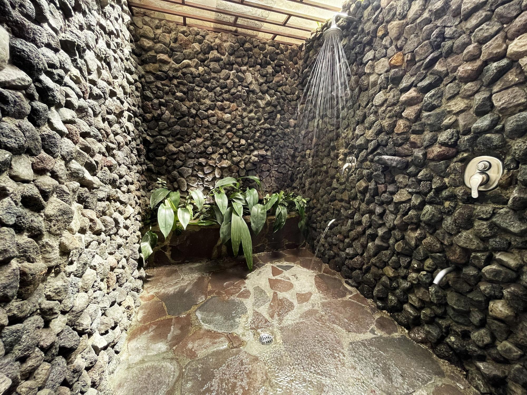 Lost Iguana And 4* La Fortuna