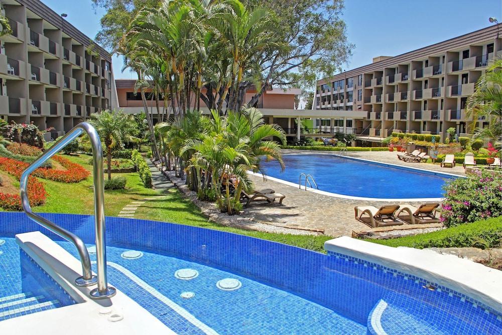 Irazu & Hotel San Jose (San Jose)