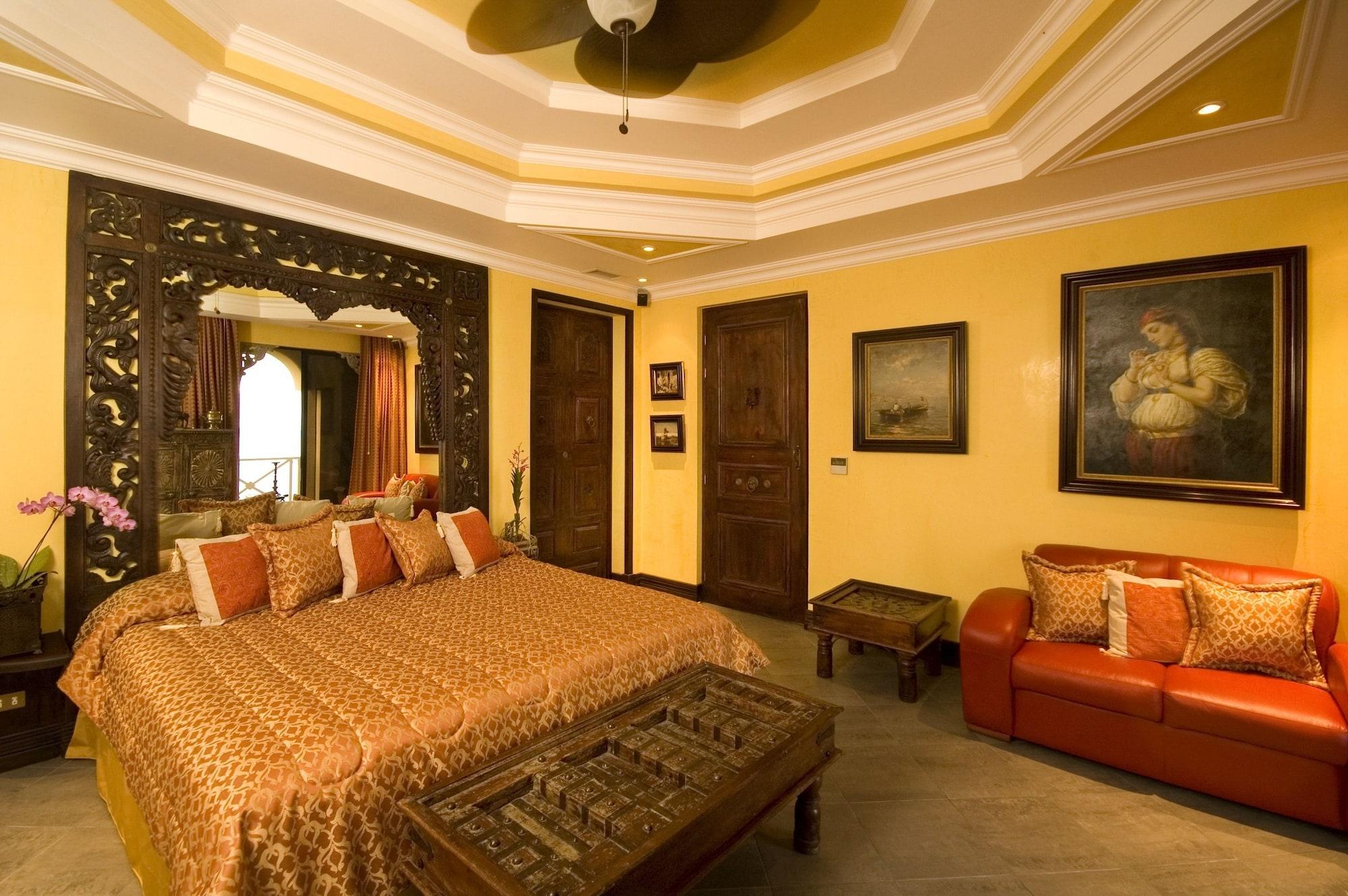 Zephyr Palace Luxury Hotel 5*