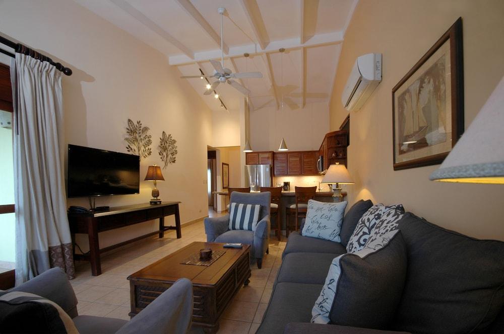 Club Del Sol Hotel