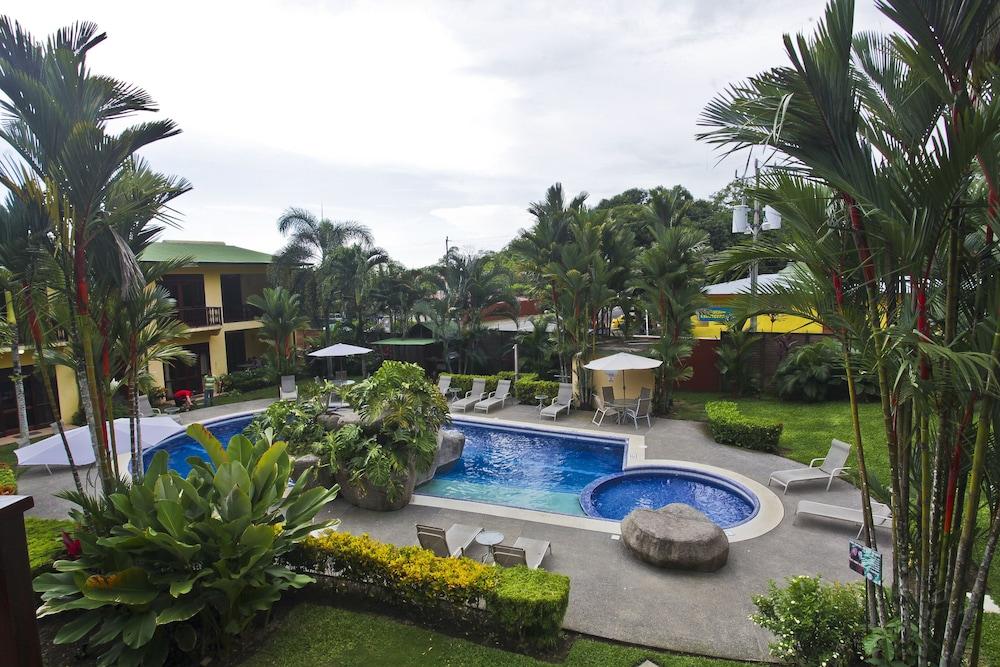 Hotel Club Del Sol 3*
