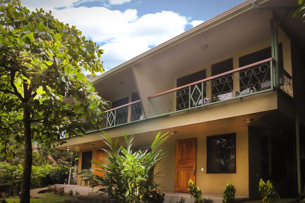 Hotel Rancho Corcovado 3*
