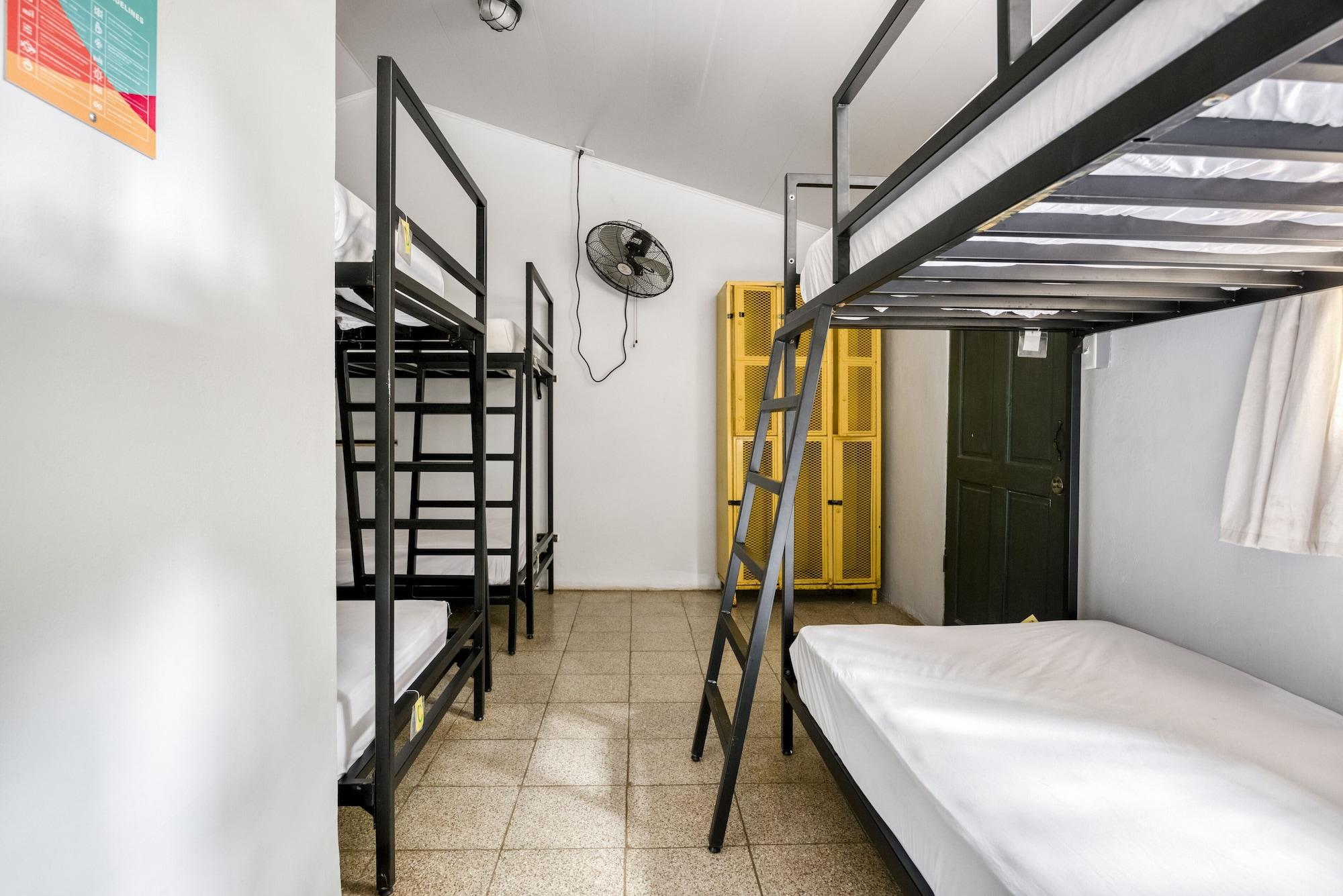 Hotel Slumber Party Tamarindo