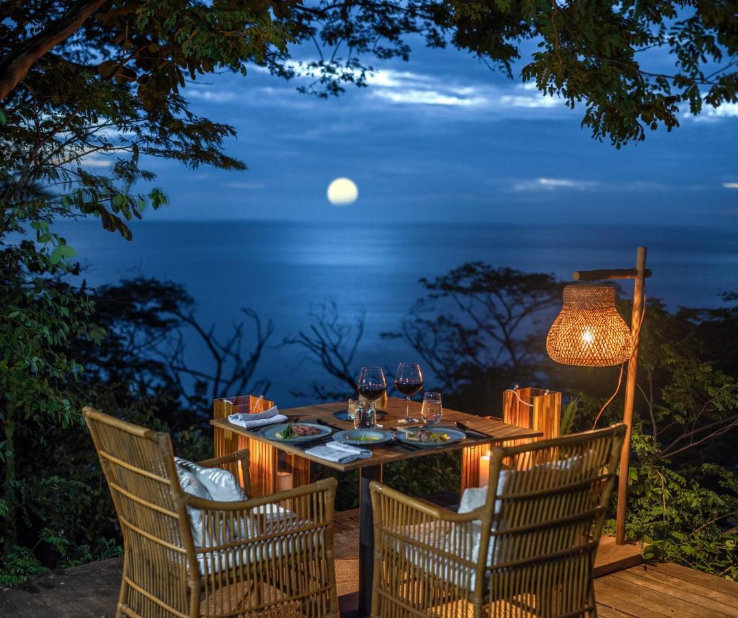 Luxury tent Kasiiya Papagayo Sardinal