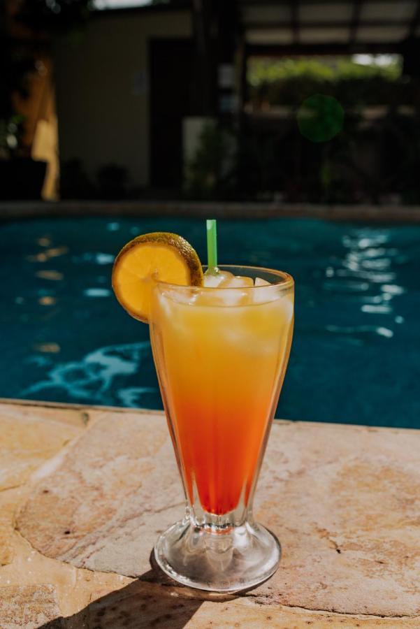 Tropical Uvita