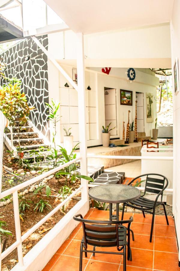 Casa Valentina - Ocean, Nature, Relax, Central Quepos