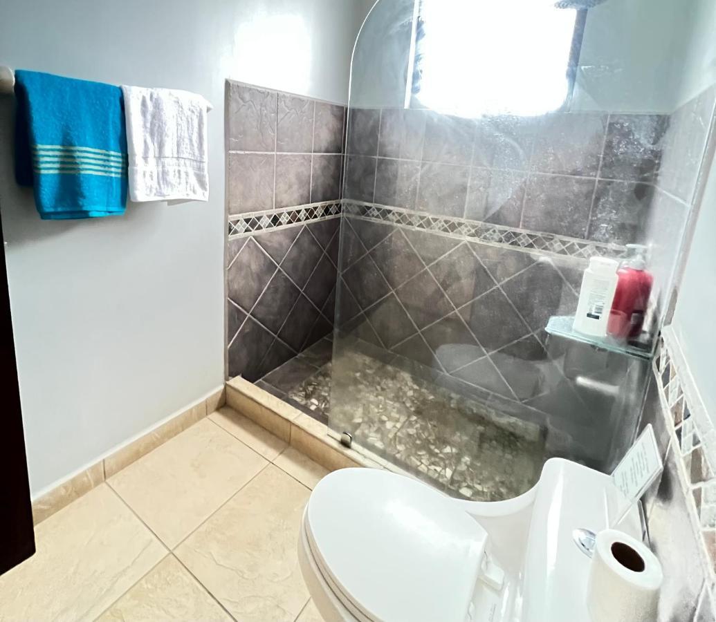 Beachfront Bahia Encantada L1