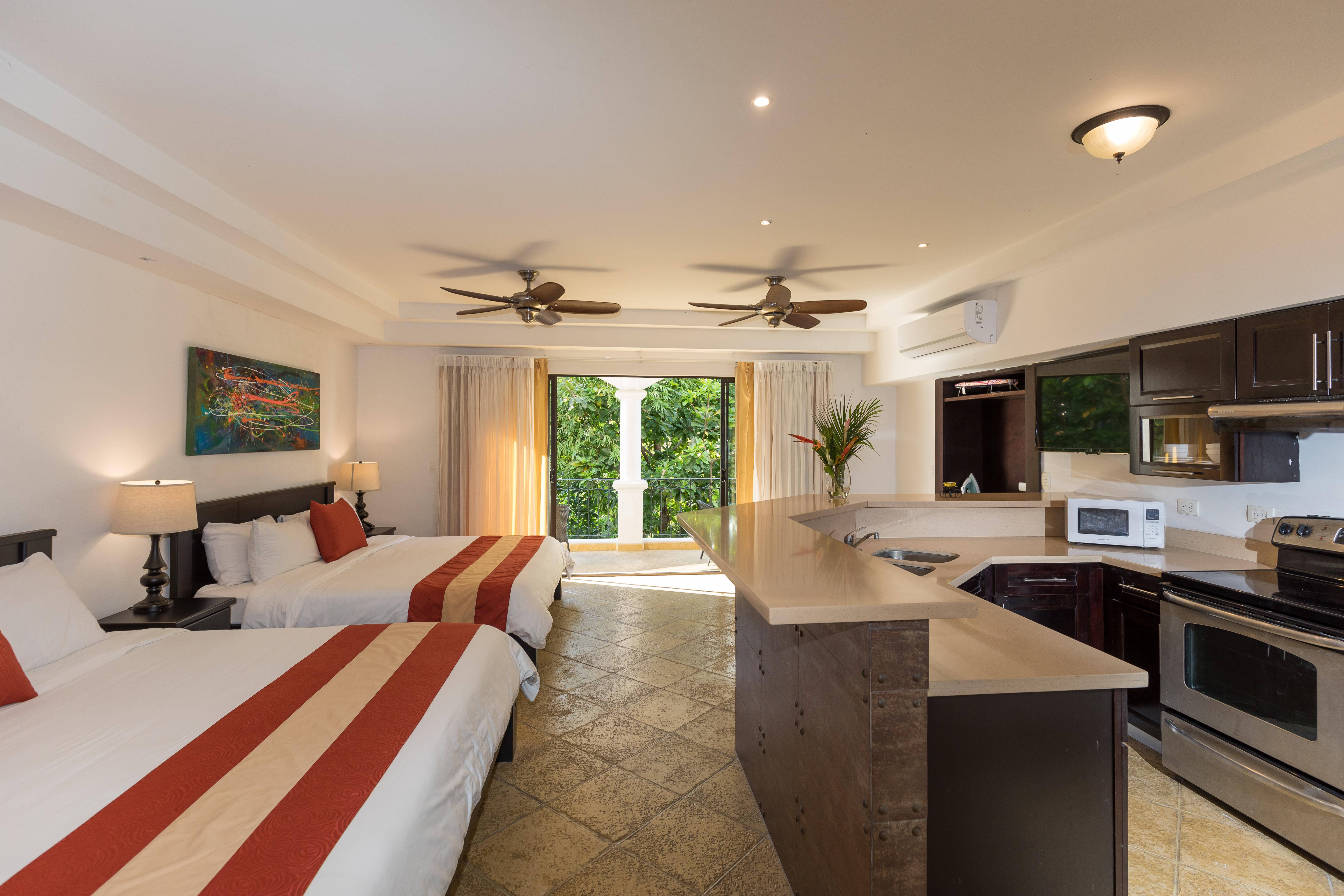 Shana By The 4*