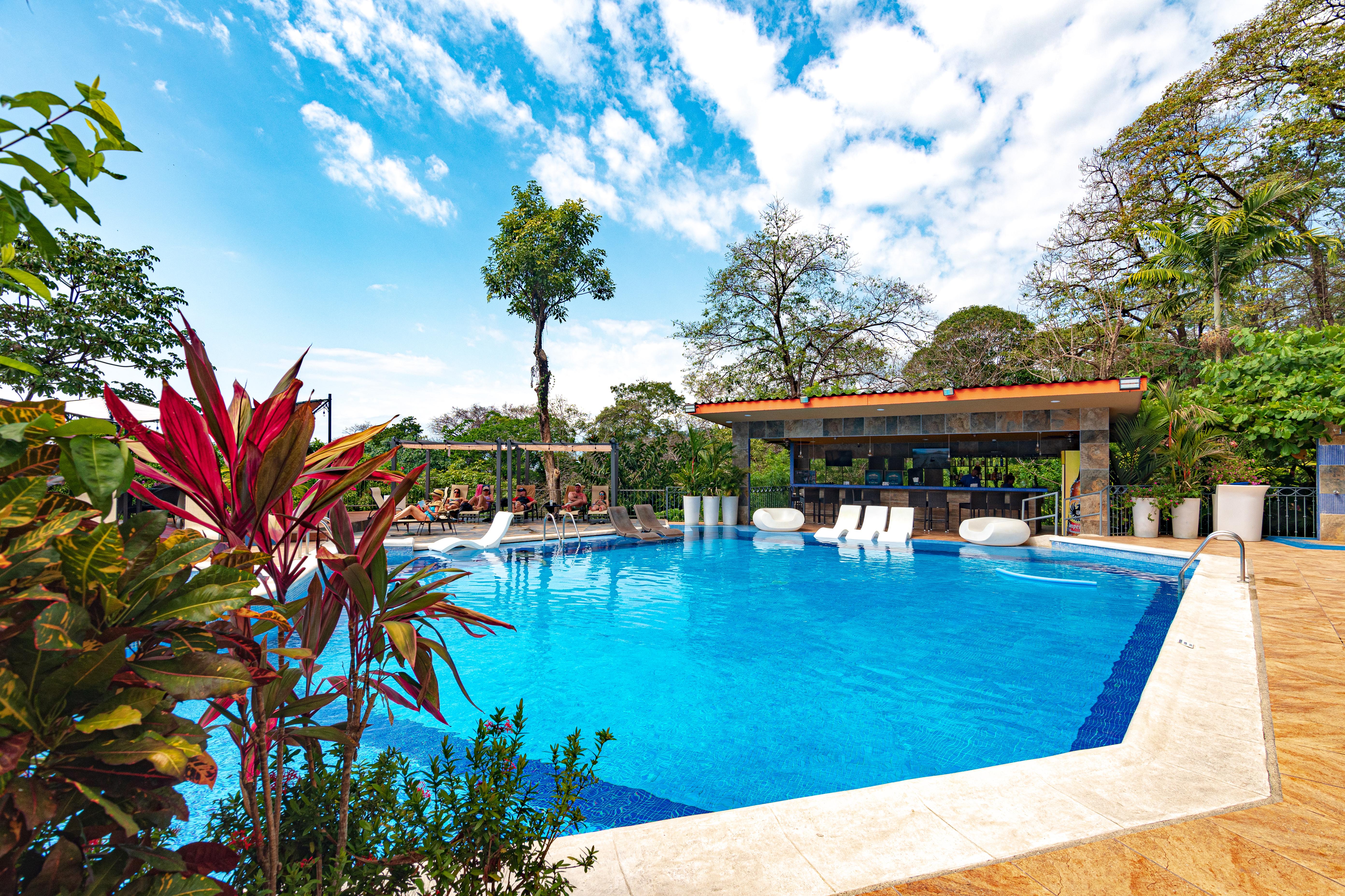 Shana By The Hotel 4*
