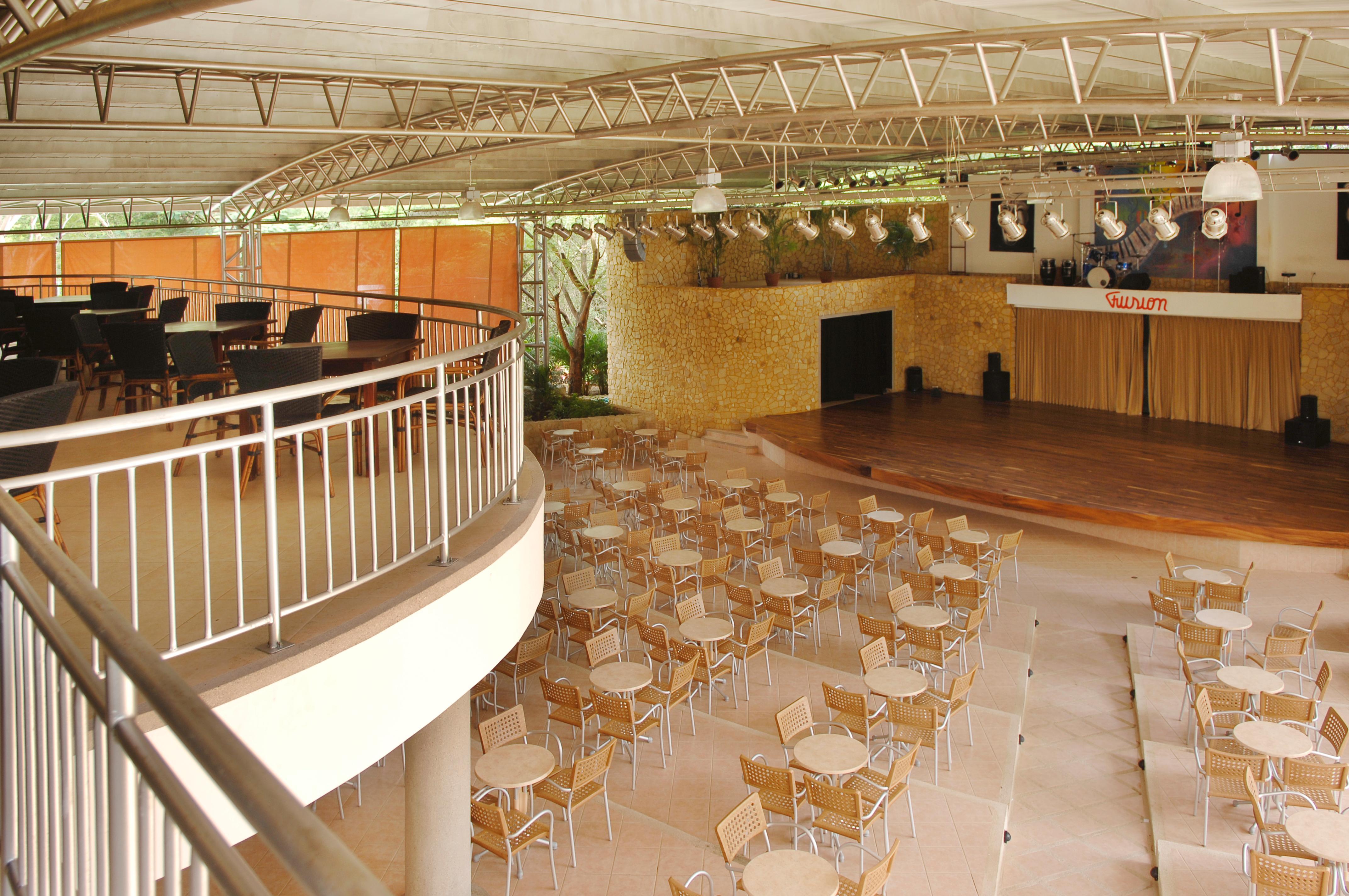 Occidental Tamarindo