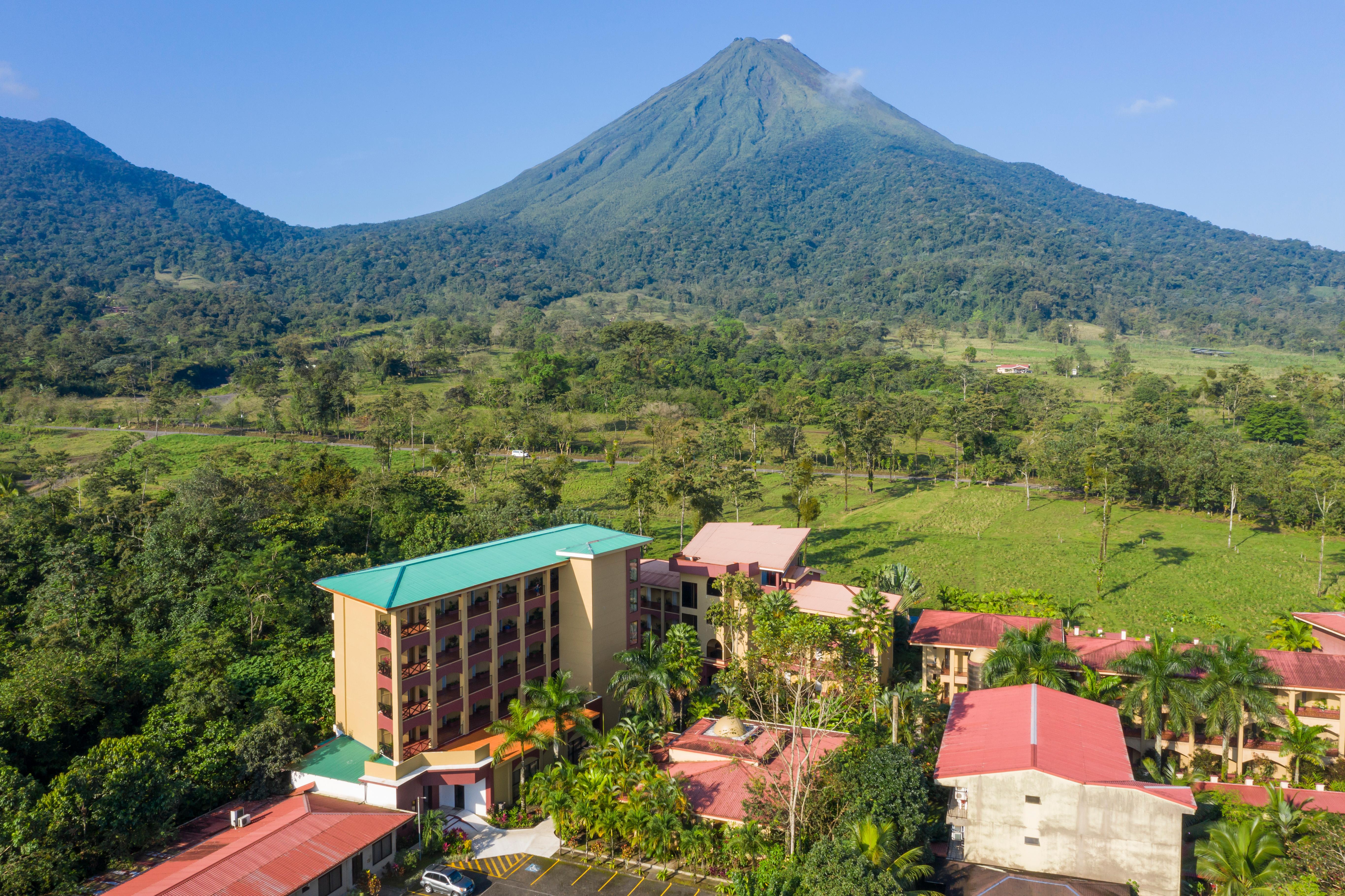 Magic Mountain Hotel 4*