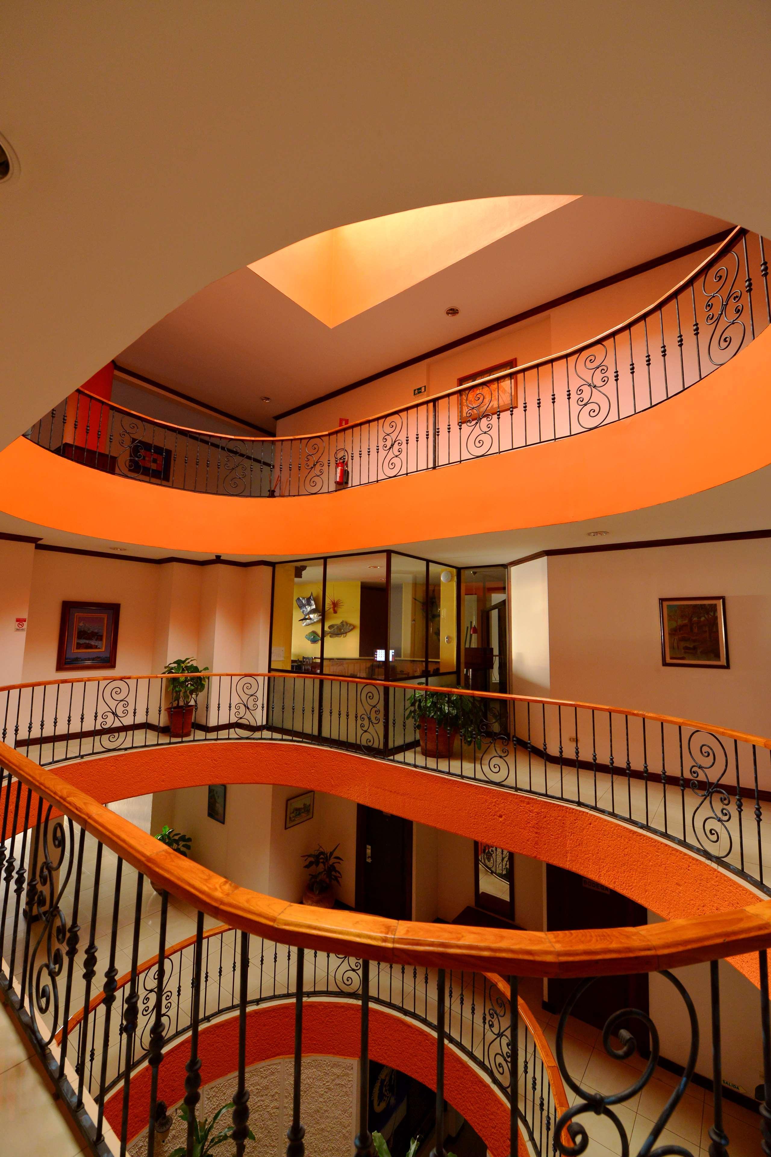 Hotel Western & Casino Kamuk 3*