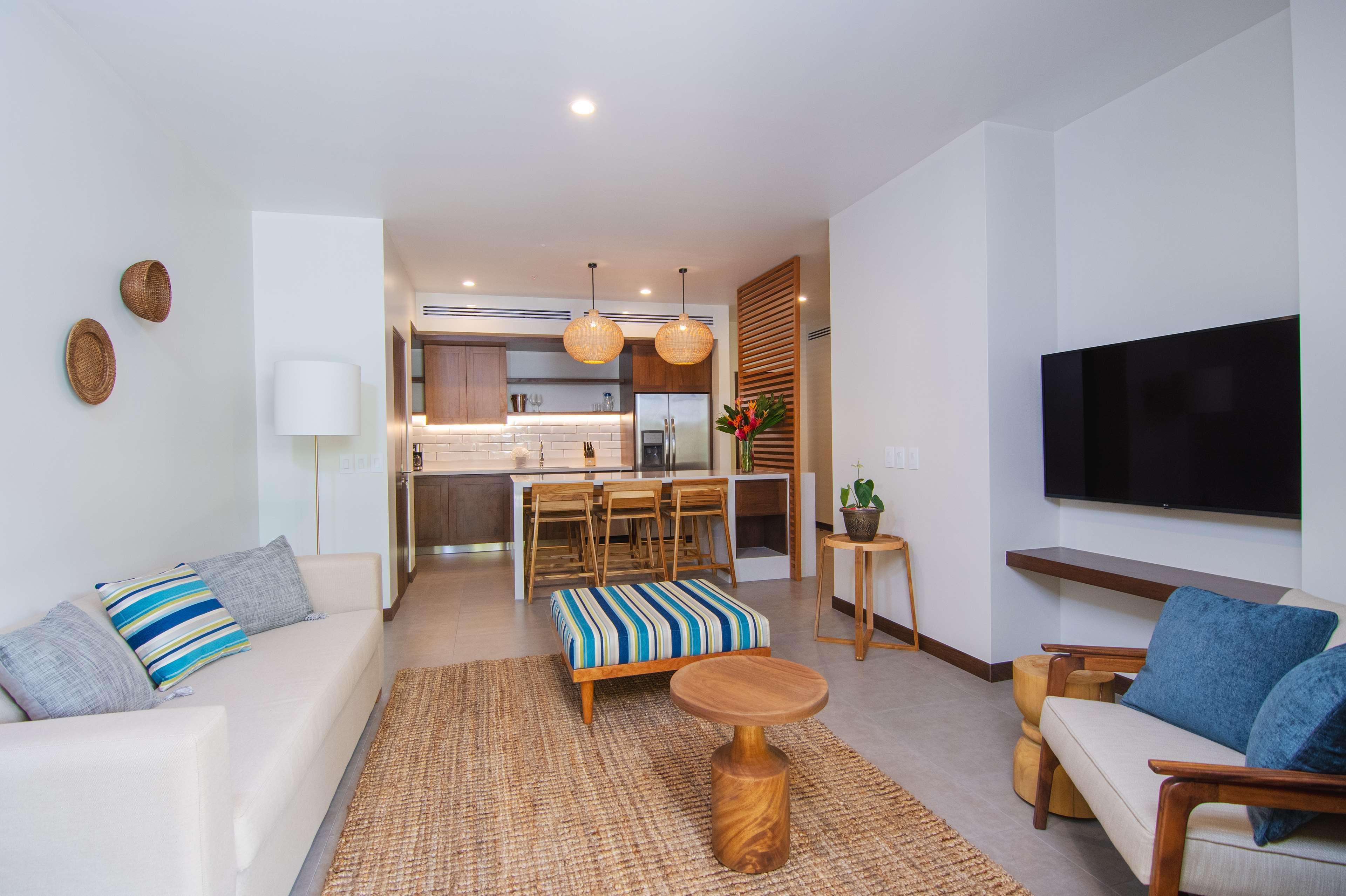 Botanika Osa Peninsula, Curio Collection By Hilton