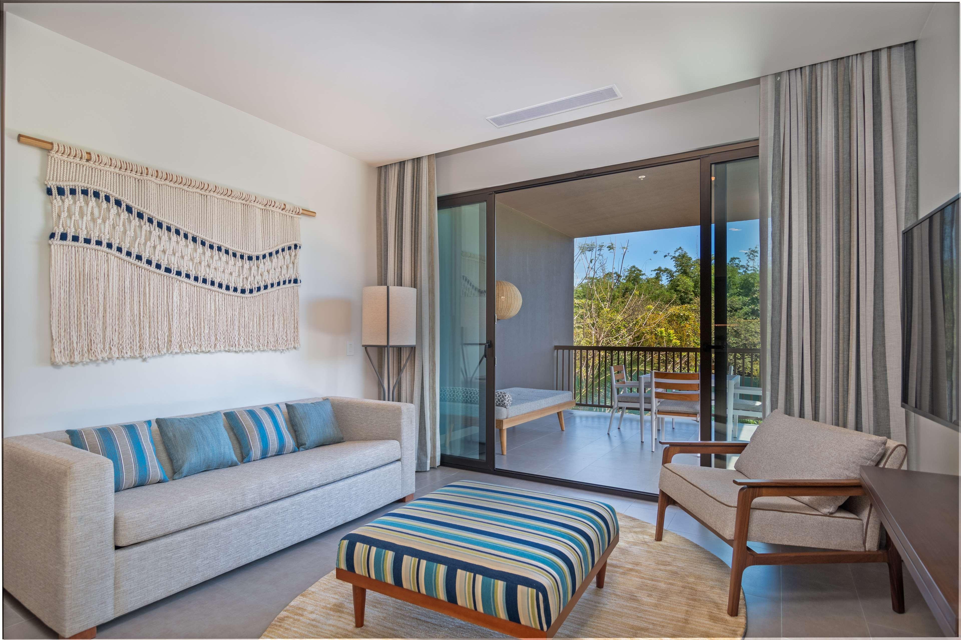 Botanika Osa Peninsula, Curio Collection By Hilton