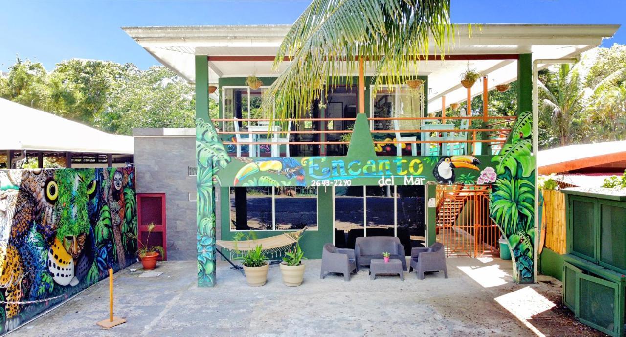 Encanto Del Mar
