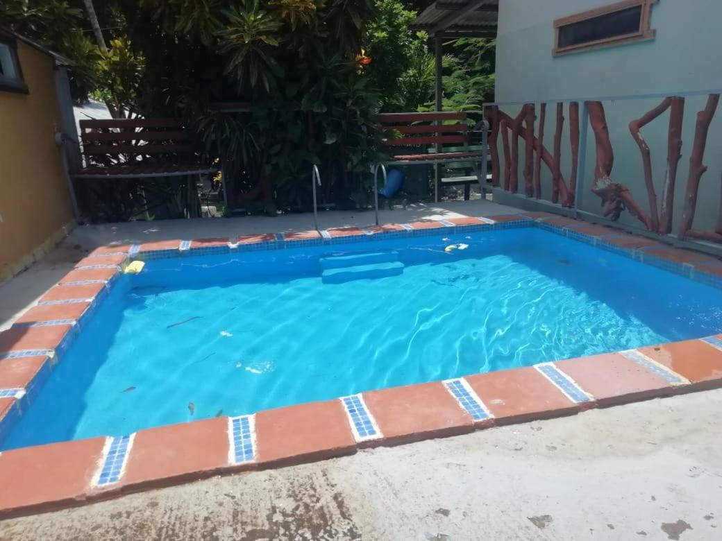 Donde Familia Manito Bed & Breakfast Paquera
