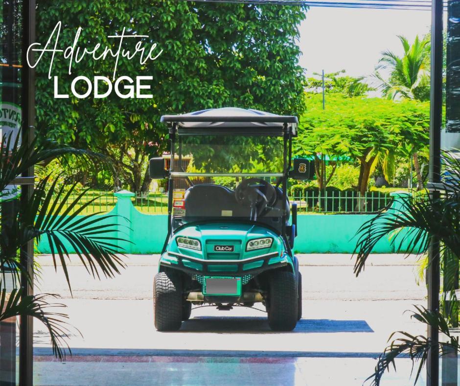 Adventure Hotel *