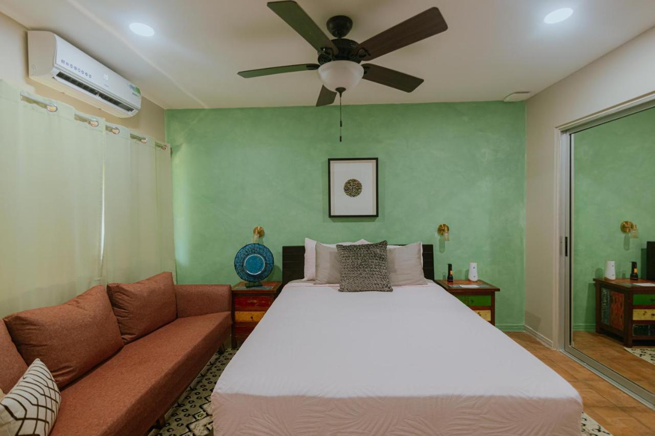 Oasis Diverse Adult Retreat Bed & Breakfast *