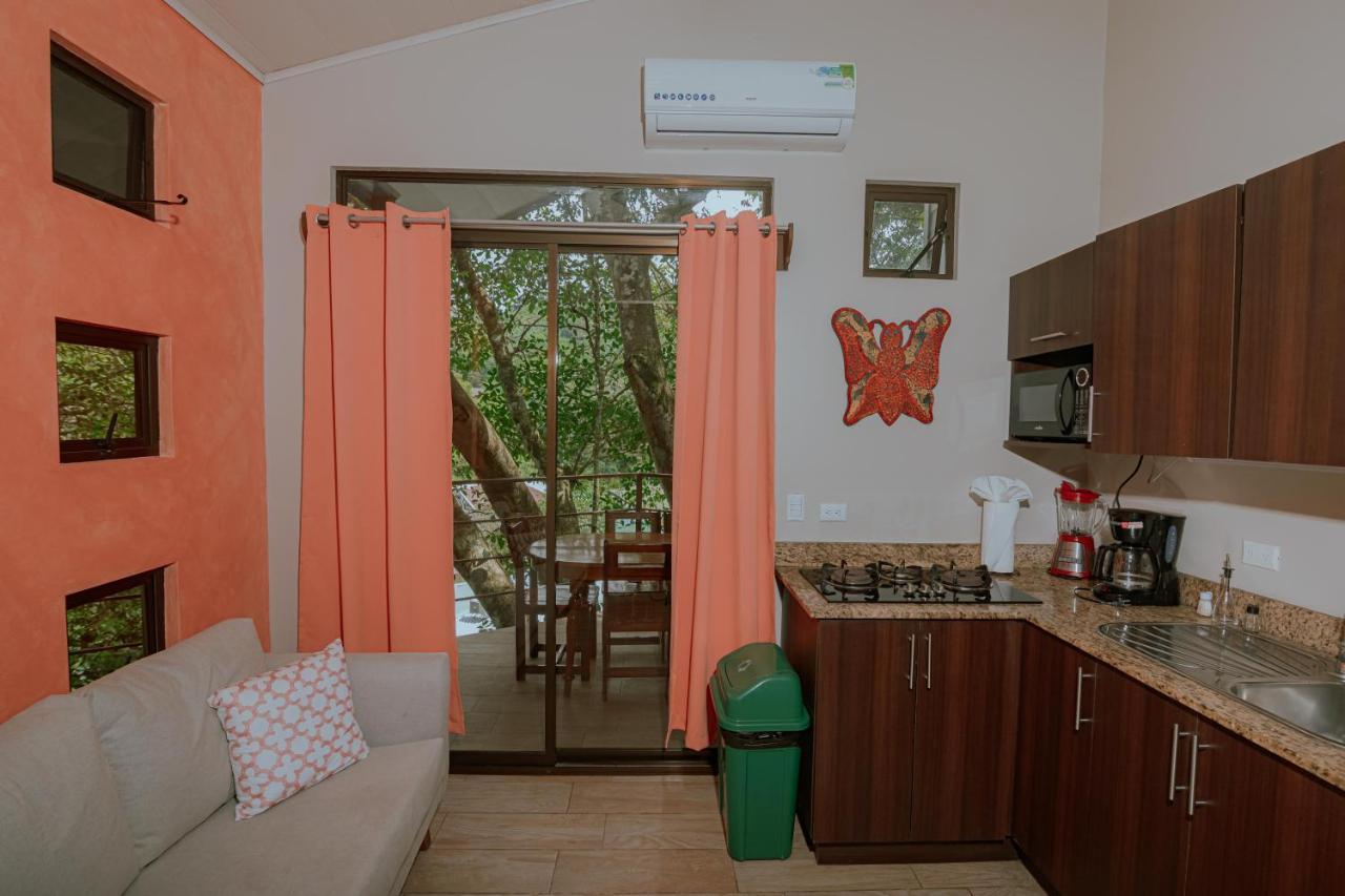 Oasis Diverse Adult Retreat Bed & Breakfast *