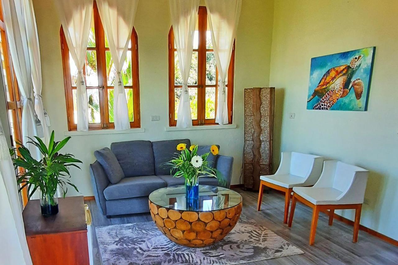 Hotel El Castillo Luxury Boutique Hotel- (adults Only) Ojochal