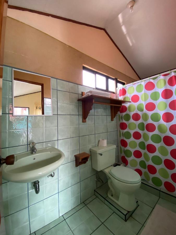 Cabinas Palmas Del Sol