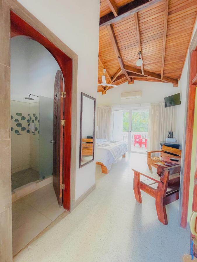 Hotel Mar Rey Tamarindo