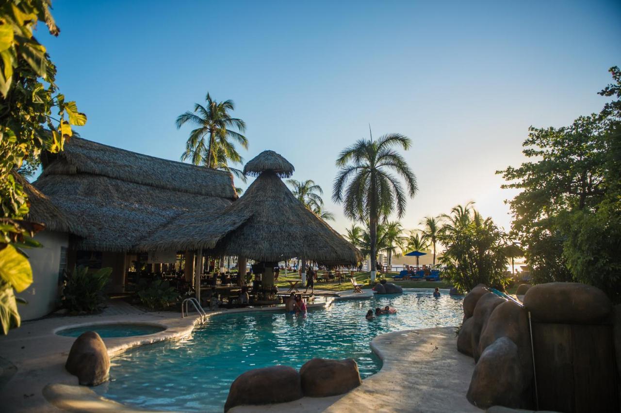 Bahia Del Sol Beach Front Boutique Hotel 4*