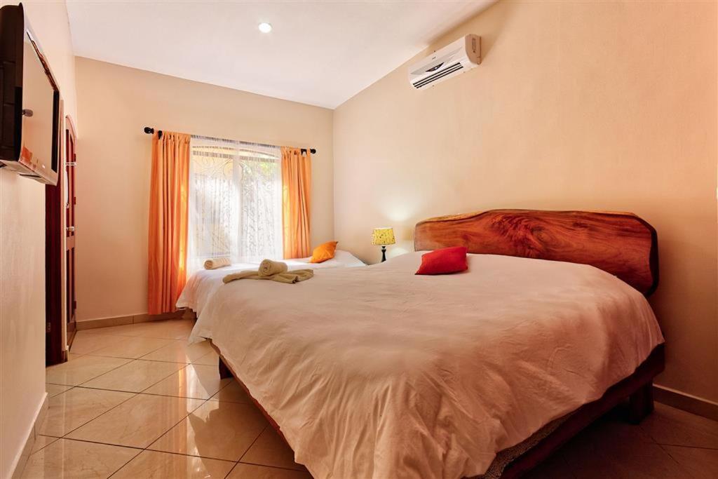 Hotel Brisas And