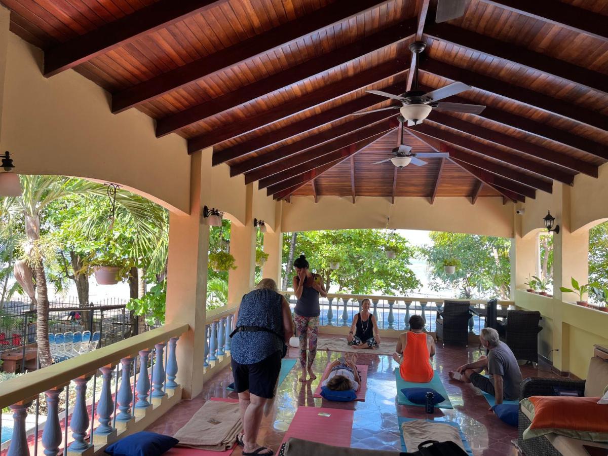El Velero Playa Hermosa (Guanacaste)