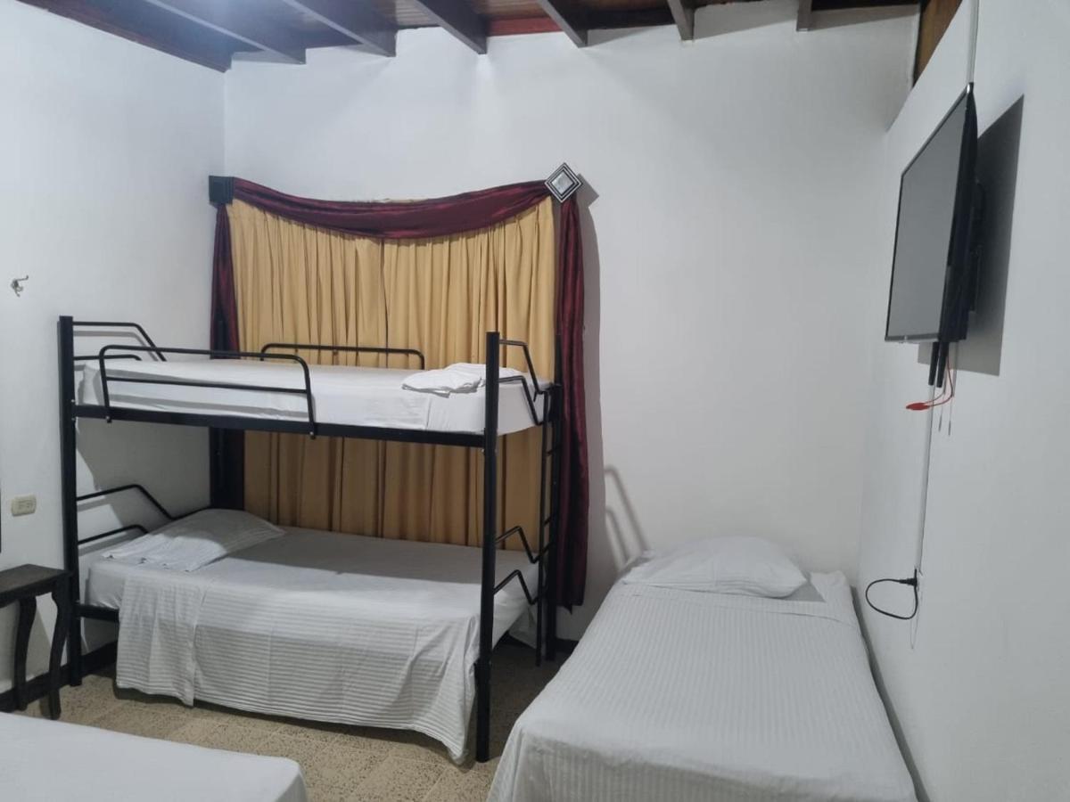 Bed & Breakfast Cristina - Familiar 3*