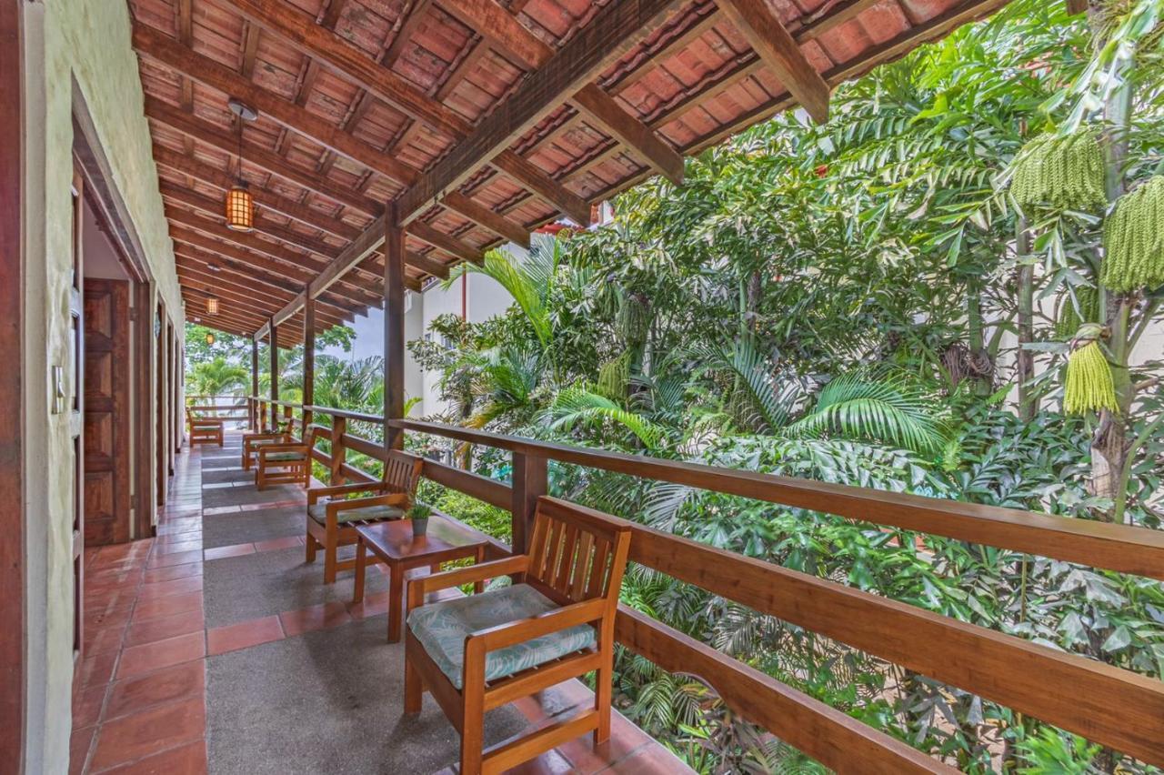 Hotel Ola Bonita Beachfront 3*