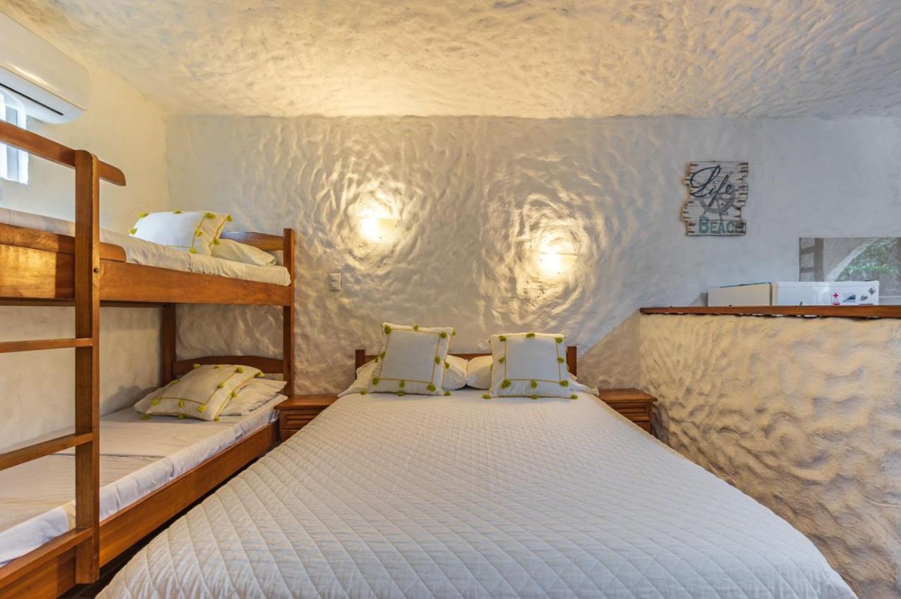 Ola Bonita Beachfront 3*