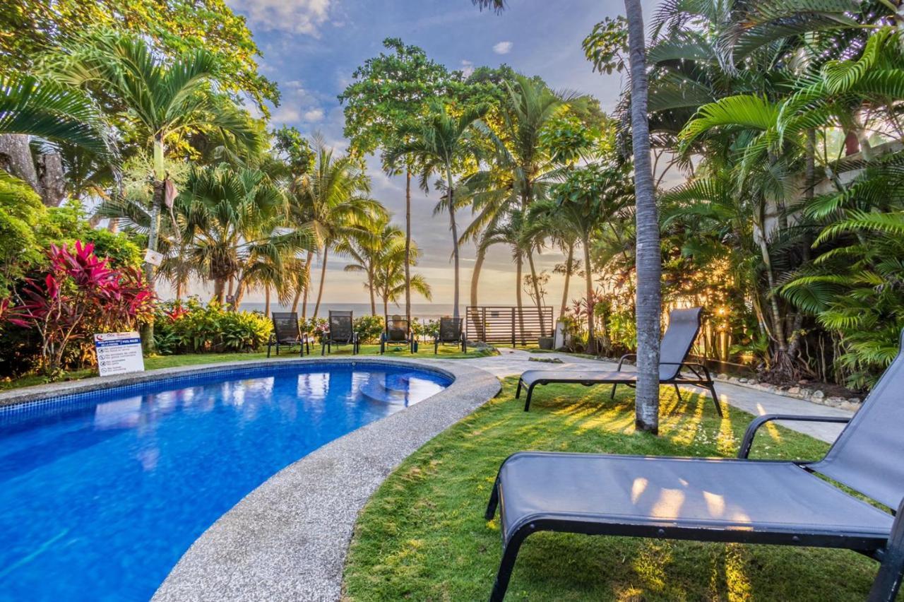 Ola Bonita Beachfront 3*