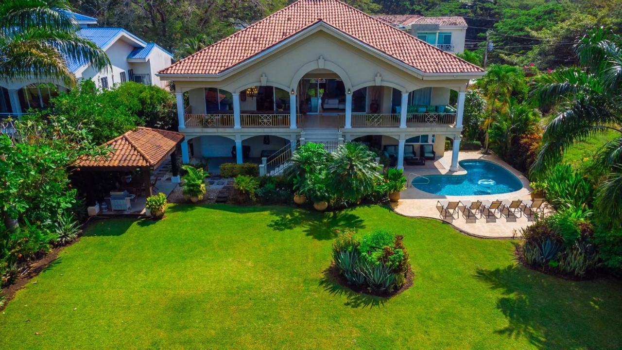 Villa Beachfront - 7-br Villa, Private Cook Included - Casa Royal Potrero (Guanacaste)