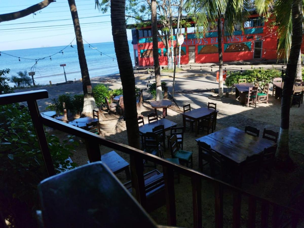 Rustic Front Hotel Brasilito