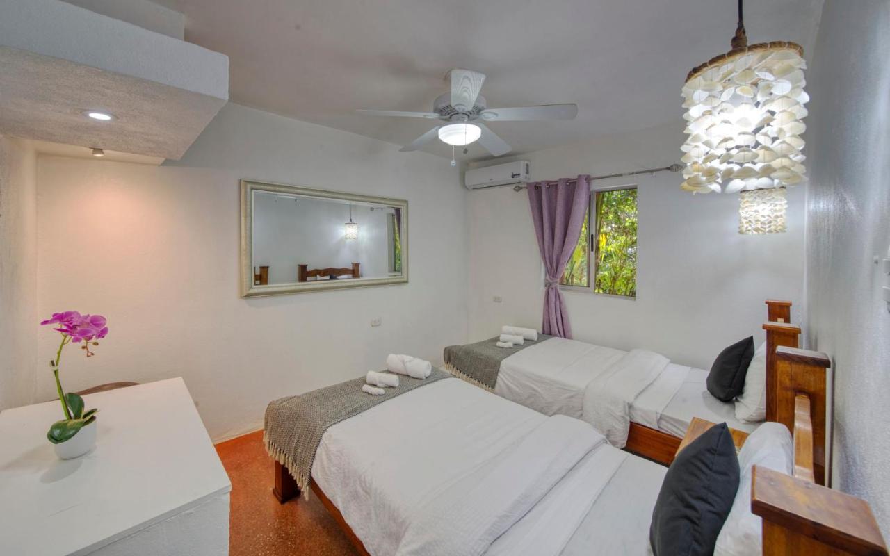 Jungle's Edge Hotel 3*