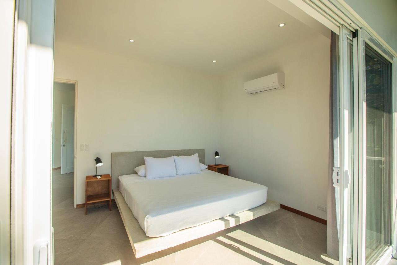 Adeluna Luxury
