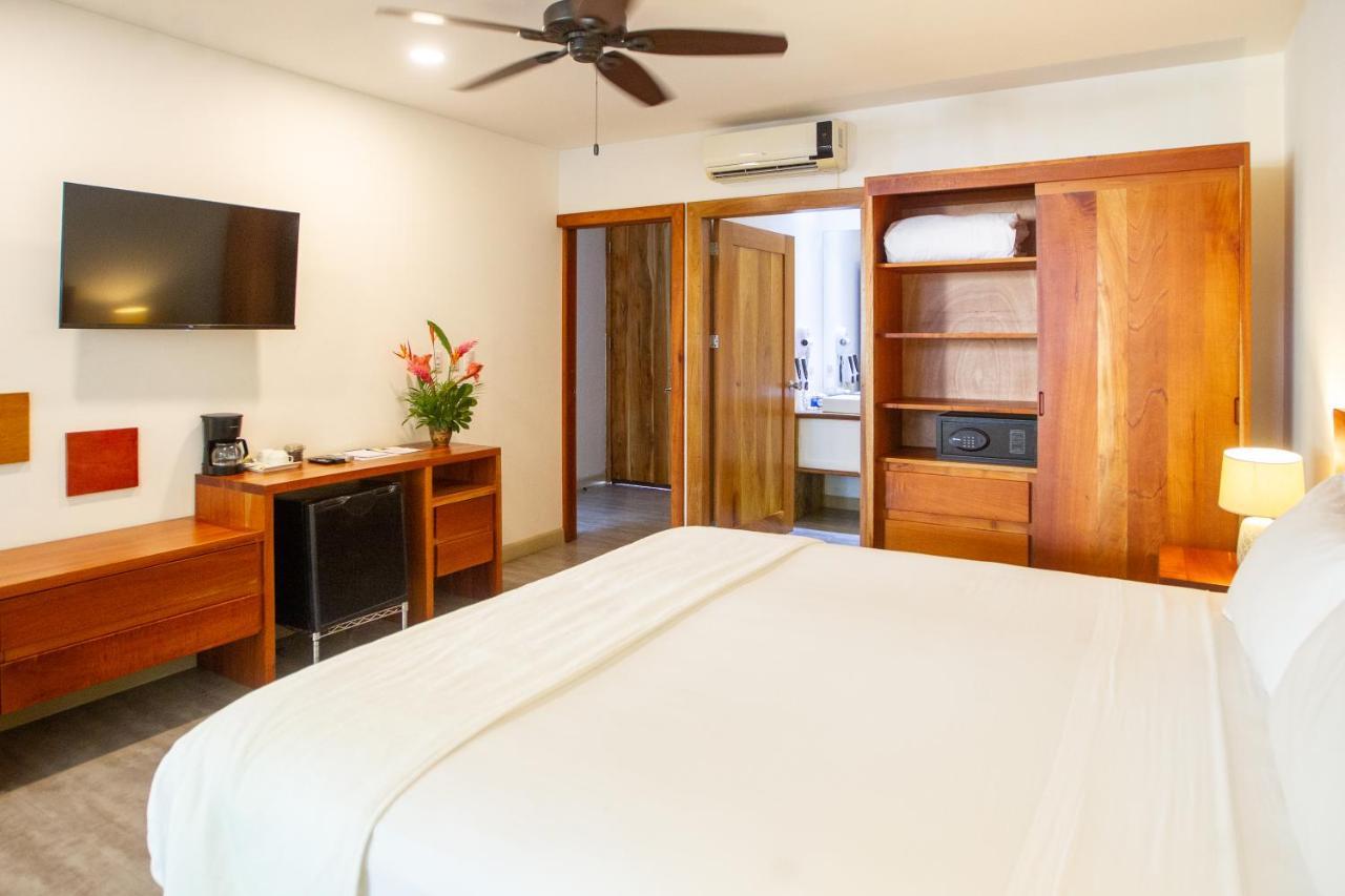 La Vela Boutique (adults Only) 4*