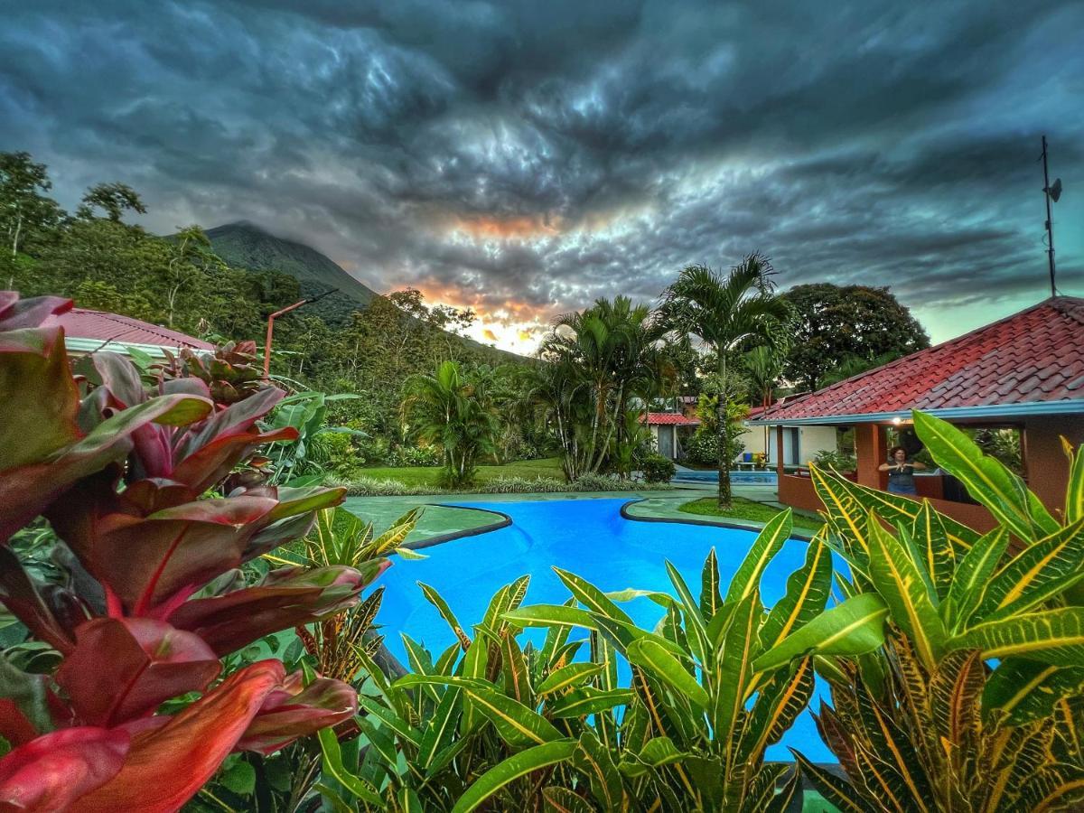 Hotel Loma Real Hot Springs 2*