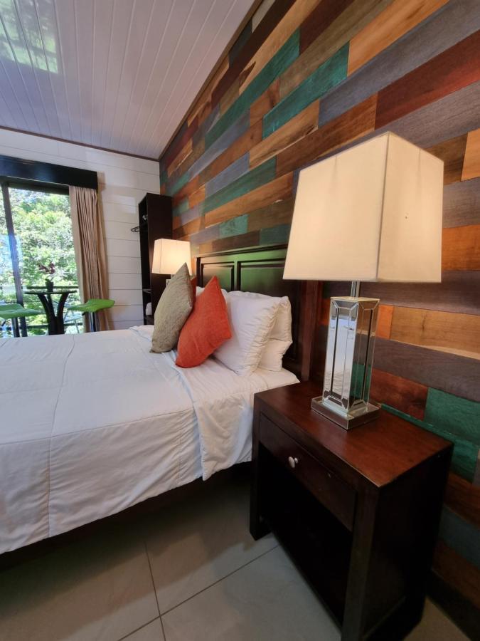 Calathea Bed & Breakfast Monteverde