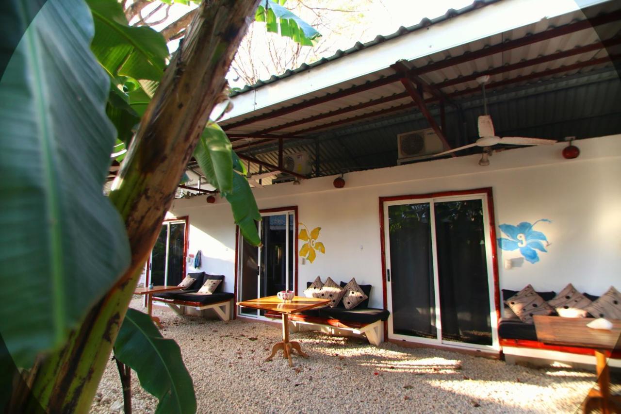 Jungle's Edge Hotel
