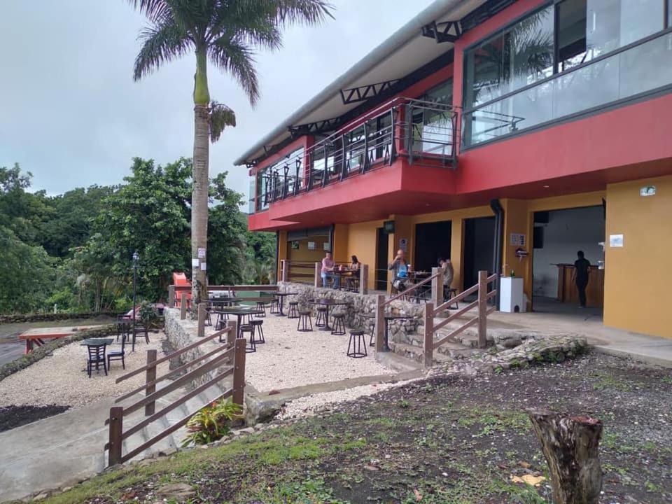 Puerto San Luis * Tilaran