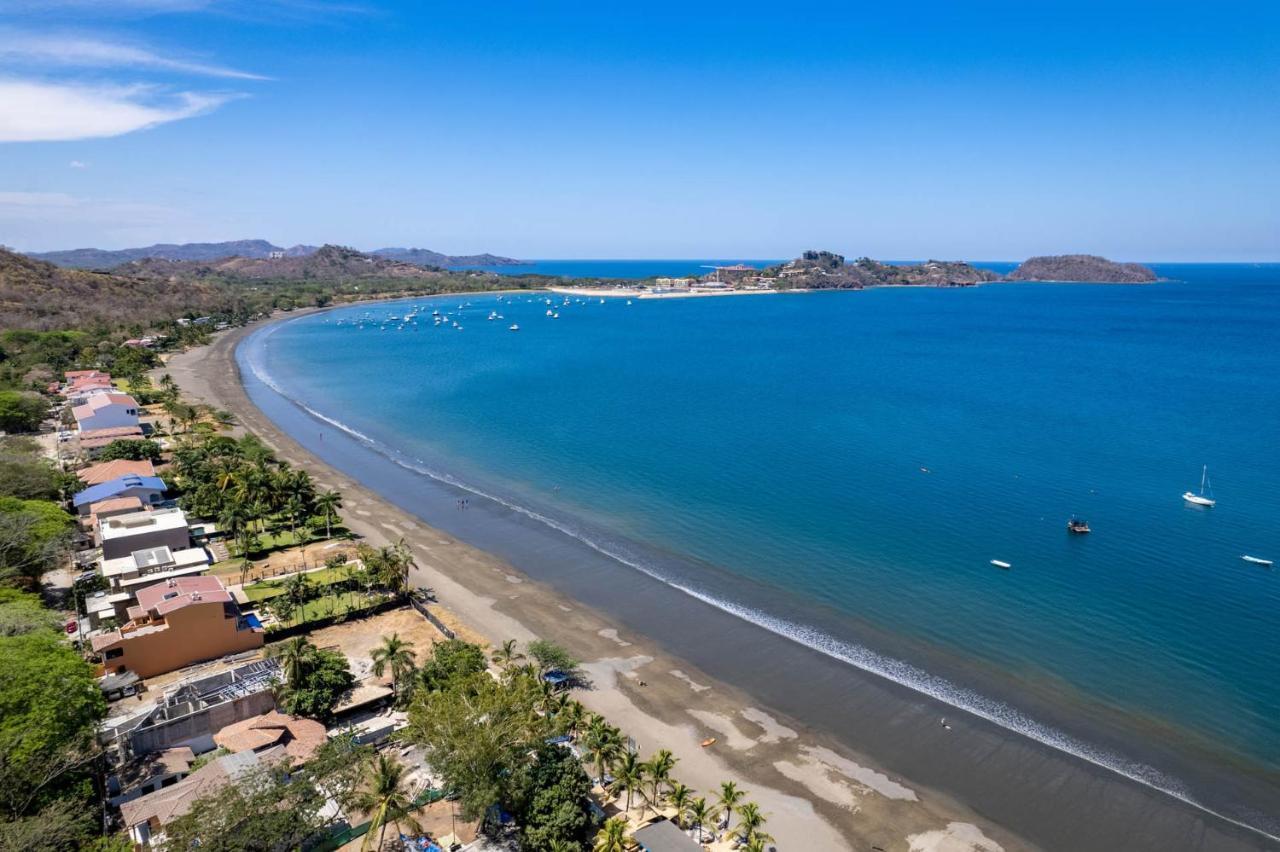 Playa Potrero - Beachfront Villa, Big Private Pool - Casa Bella Catalina Holiday home *